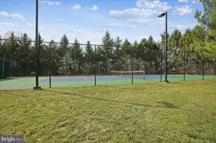 10010 Vanderbilt Cir, Rockville, MD 20850 - Photo 21