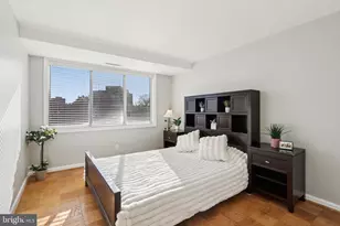 4977 Battery Ln, Bethesda, MD 20814 - Photo 9