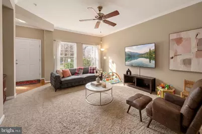 18721 Falling River Drive, Gaithersburg, MD 20879 - Photo 3