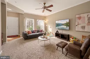 18721 Falling River Dr, Gaithersburg, MD 20879 - Photo 3