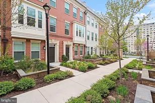 10274 Grosvenor Pl, North Bethesda, MD 20852 - Photo 1