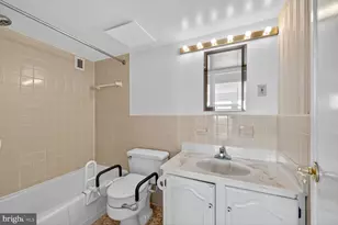 1111 University Blvd W, Silver Spring, MD 20902 - Photo 21