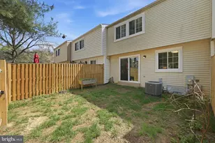 105 Holdcroft Ln, Gaithersburg, MD 20878 - Photo 61