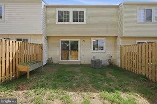 105 Holdcroft Ln, Gaithersburg, MD 20878 - Photo 59