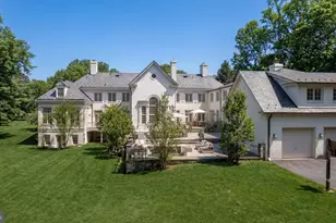 8600 Country Club Dr, Bethesda, MD 20817 - Photo 7