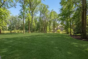 8600 Country Club Dr, Bethesda, MD 20817 - Photo 13