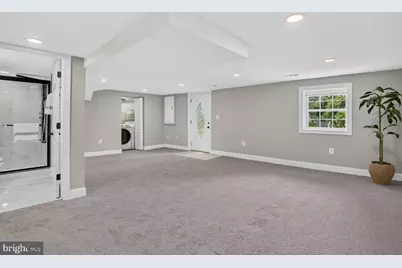 211 Charles Street, Rockville, MD 20850 - Photo 23