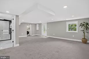 211 Charles St, Rockville, MD 20850 - Photo 23
