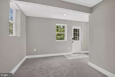 211 Charles Street, Rockville, MD 20850 - Photo 27