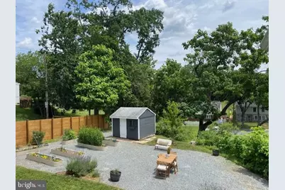 211 Charles Street, Rockville, MD 20850 - Photo 33