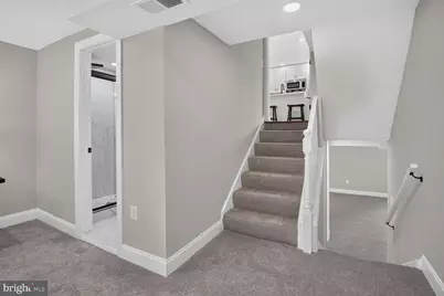 211 Charles Street, Rockville, MD 20850 - Photo 17