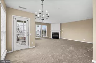 204 Fallsgrove Blvd, Rockville, MD 20850 - Photo 9