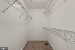 204 Fallsgrove Blvd, Rockville, MD 20850 - Photo 27