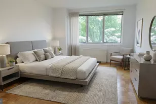 10201 Grosvenor Pl, Rockville, MD 20852 - Photo 3