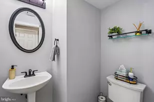 20233 Sweet Meadow Ln, Gaithersburg, MD 20882 - Photo 33