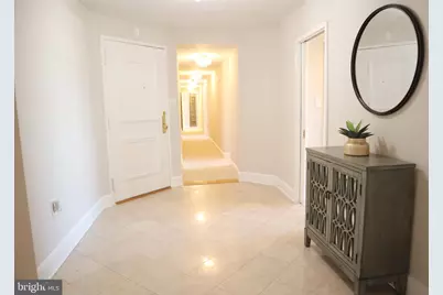 10401 Grosvenor Place #1704, Rockville, MD 20852 - Photo 9