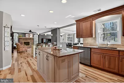 11305 Kings Valley Drive, Damascus, MD 20872 - Photo 13