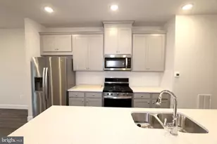 9 Morrison Dr, Gaithersburg, MD 20878 - Photo 3