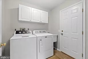 7913 Briarheath Ct, Gaithersburg, MD 20882 - Photo 15
