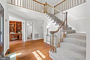 7913 Briarheath Ct, Gaithersburg, MD 20882 - Photo 3