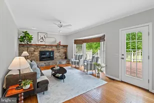 7913 Briarheath Ct, Gaithersburg, MD 20882 - Photo 11