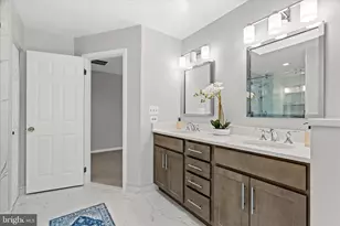 7913 Briarheath Ct, Gaithersburg, MD 20882 - Photo 19