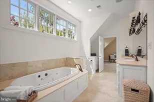 7506 Persimmon Tree Ln, Bethesda, MD 20817 - Photo 31