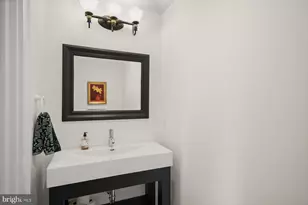 7506 Persimmon Tree Ln, Bethesda, MD 20817 - Photo 17