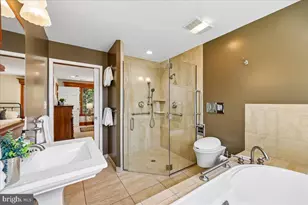 5735 Bradley Blvd, Bethesda, MD 20814 - Photo 57