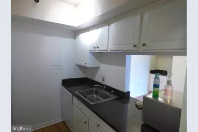 8205 Whispering Oaks Way #303, Gaithersburg, MD 20879 - Photo 5