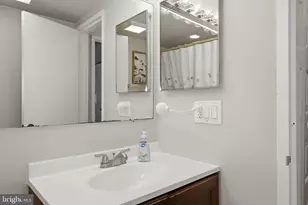 10028 Stedwick Rd, Gaithersburg, MD 20879 - Photo 27