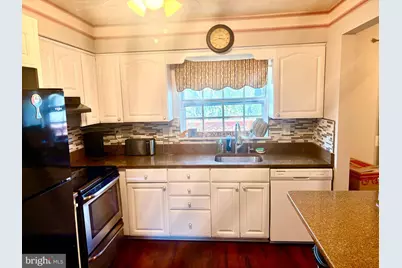 18203 Smoke House Court, Germantown, MD 20874 - Photo 5