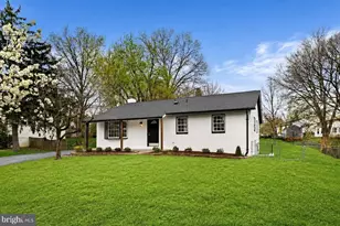 24320 Log House Rd, Gaithersburg, MD 20882 - Photo 3