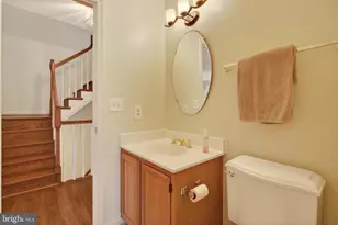 8901 Ellsworth Ct, Silver Spring, MD 20910 - Photo 23