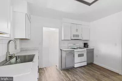 305 W Diamond Avenue, Gaithersburg, MD 20877 - Photo 13