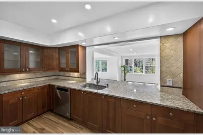 10600 Vantage Court, Potomac, MD 20854 - Photo 17