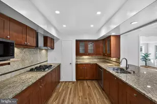 10600 Vantage Ct, Potomac, MD 20854 - Photo 15