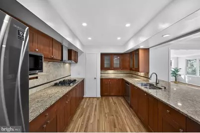 10600 Vantage Court, Potomac, MD 20854 - Photo 15