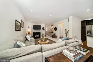 707 Cobbler Pl, Gaithersburg, MD 20877 - Photo 7