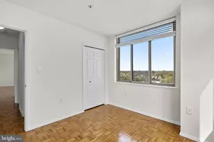 4801 Fairmont Ave, Bethesda, MD 20814 - Photo 27