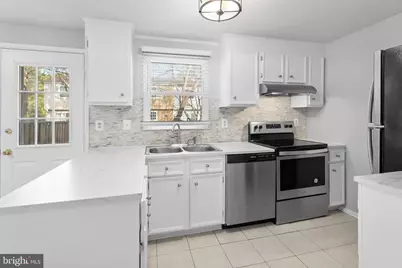 7802 Epsilon Drive, Derwood, MD 20855 - Photo 5