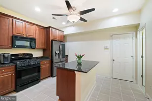 308 Orchard Ridge Dr, Gaithersburg, MD 20878 - Photo 5