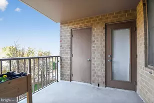 10101 Grosvenor Pl, Rockville, MD 20852 - Photo 17