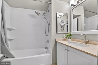10101 Grosvenor Place #701, Rockville, MD 20852 - Photo 13