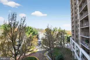 10101 Grosvenor Pl, Rockville, MD 20852 - Photo 19