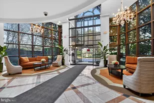 10101 Grosvenor Pl, Rockville, MD 20852 - Photo 25