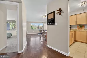 10101 Grosvenor Pl, Rockville, MD 20852 - Photo 3