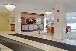 10201 Grosvenor Pl, North Bethesda, MD 20852 - Photo 21