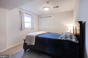 8805 Honeybee Ln, Bethesda, MD 20817 - Photo 37