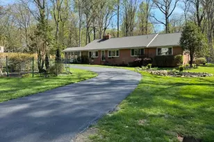 4318 Pinetree Rd, Rockville, MD 20853 - Photo 3